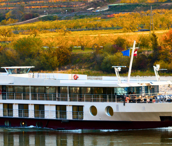 Crucero single por el Danubio